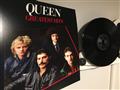 Queen – Greatest Hits